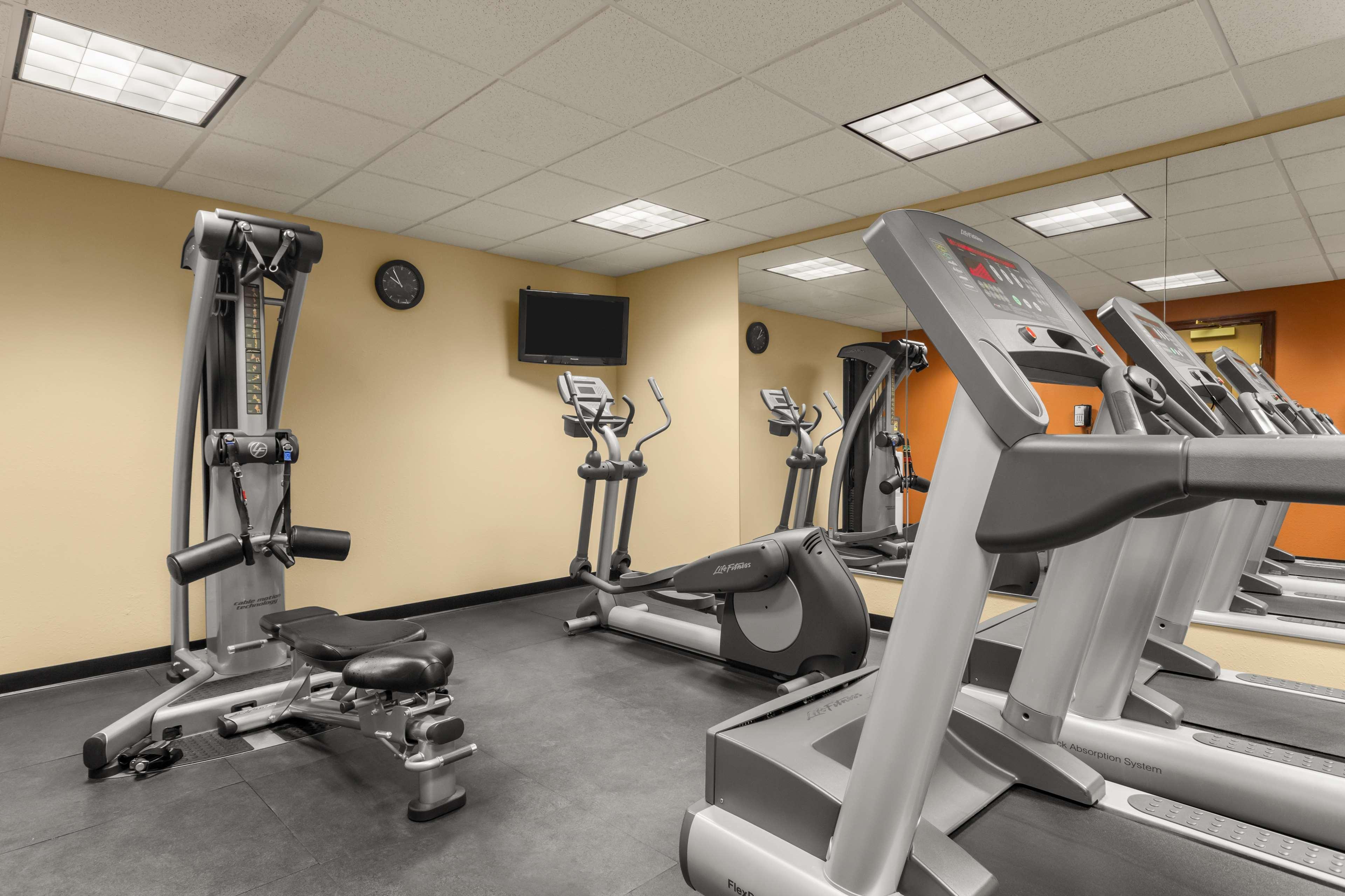 Country Inn & Suites By Radisson, Madison, Al Buitenkant foto