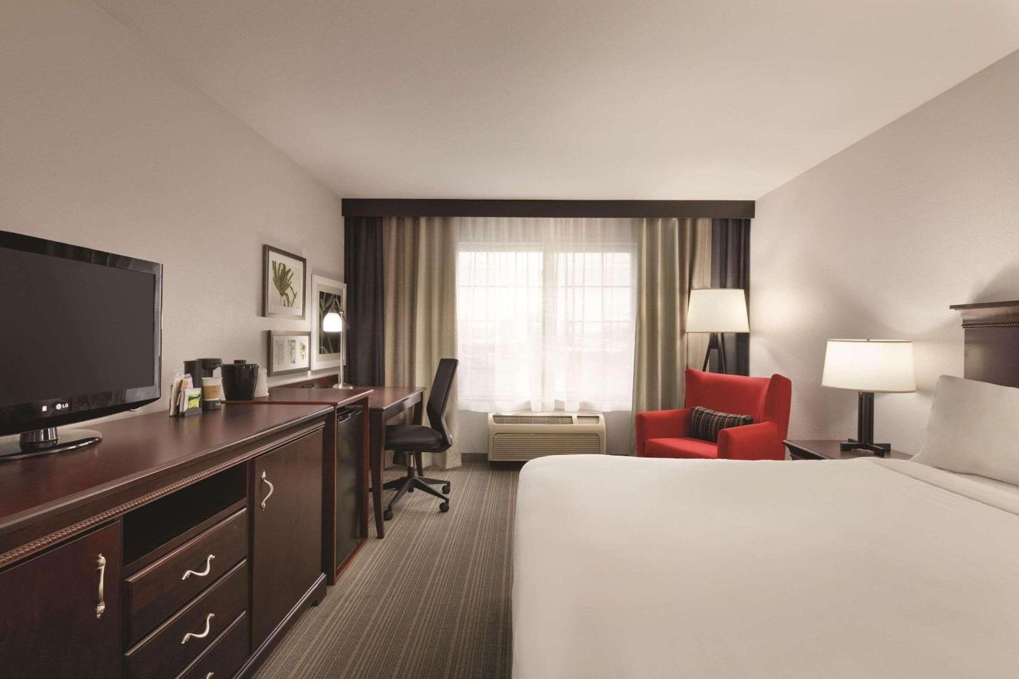 Country Inn & Suites By Radisson, Madison, Al Buitenkant foto