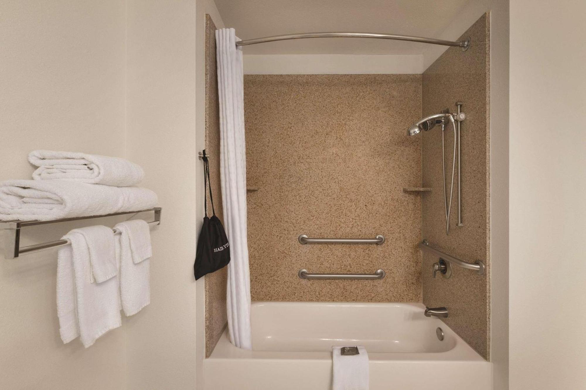 Country Inn & Suites By Radisson, Madison, Al Buitenkant foto